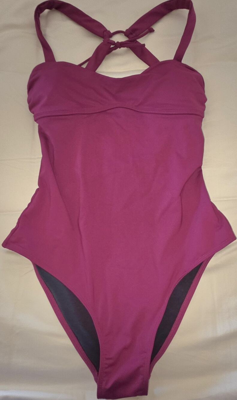 Cupshe One Piece Swimsuit Size M NWT